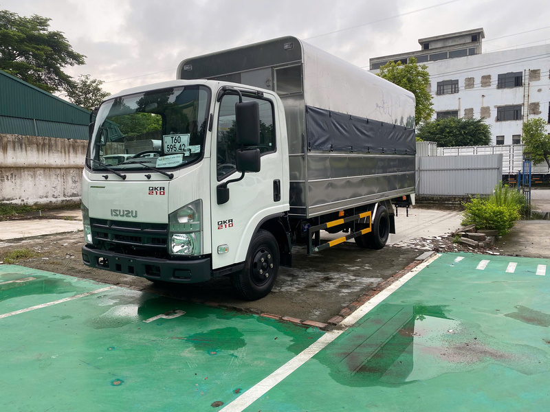 xe_tap_lai_hang_C1_isuzu_qkr210